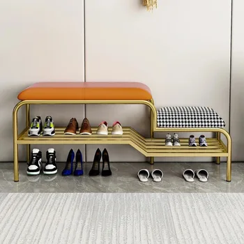 Место для хранения табурета для смены обуви встроенная домашняя дверь позволяет сидеть на табурете для детской обуви простой вход скамейка для обуви в конце кровати