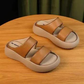 Новые летние корейские сандалии 2023 года для женщин в стиле ретро на толстой танкетке и платформе, удобные пляжные тапочки Romen с открытым носком Zapatillas