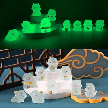 Симпатичный светящийся орнамент в виде дракона, мультяшная фигурка 2024 года Дракона, украшение микро-ландшафта, игрушка для кукольного домика